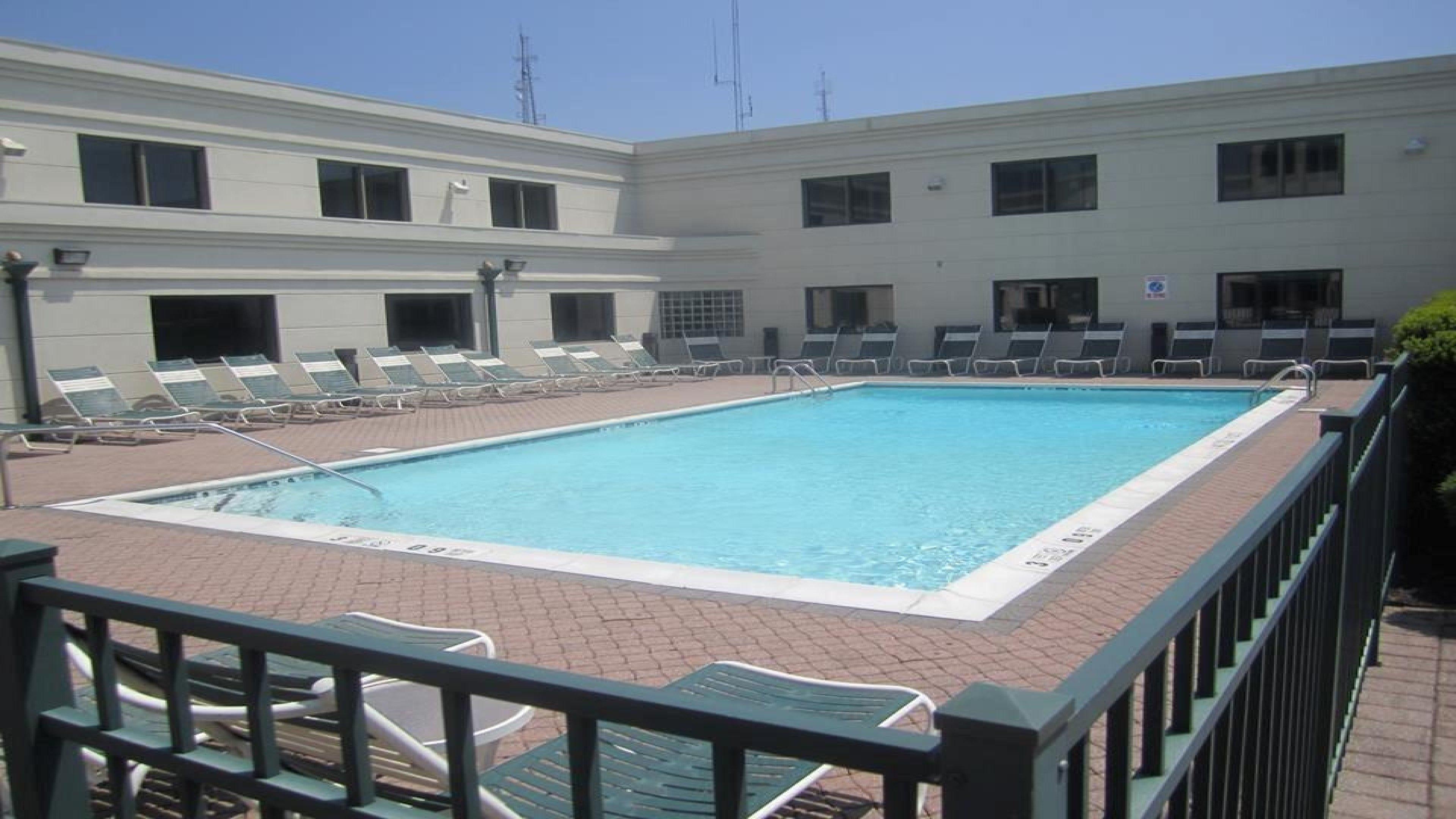 Holiday Inn Plainview-Long Island By Ihg Exterior photo